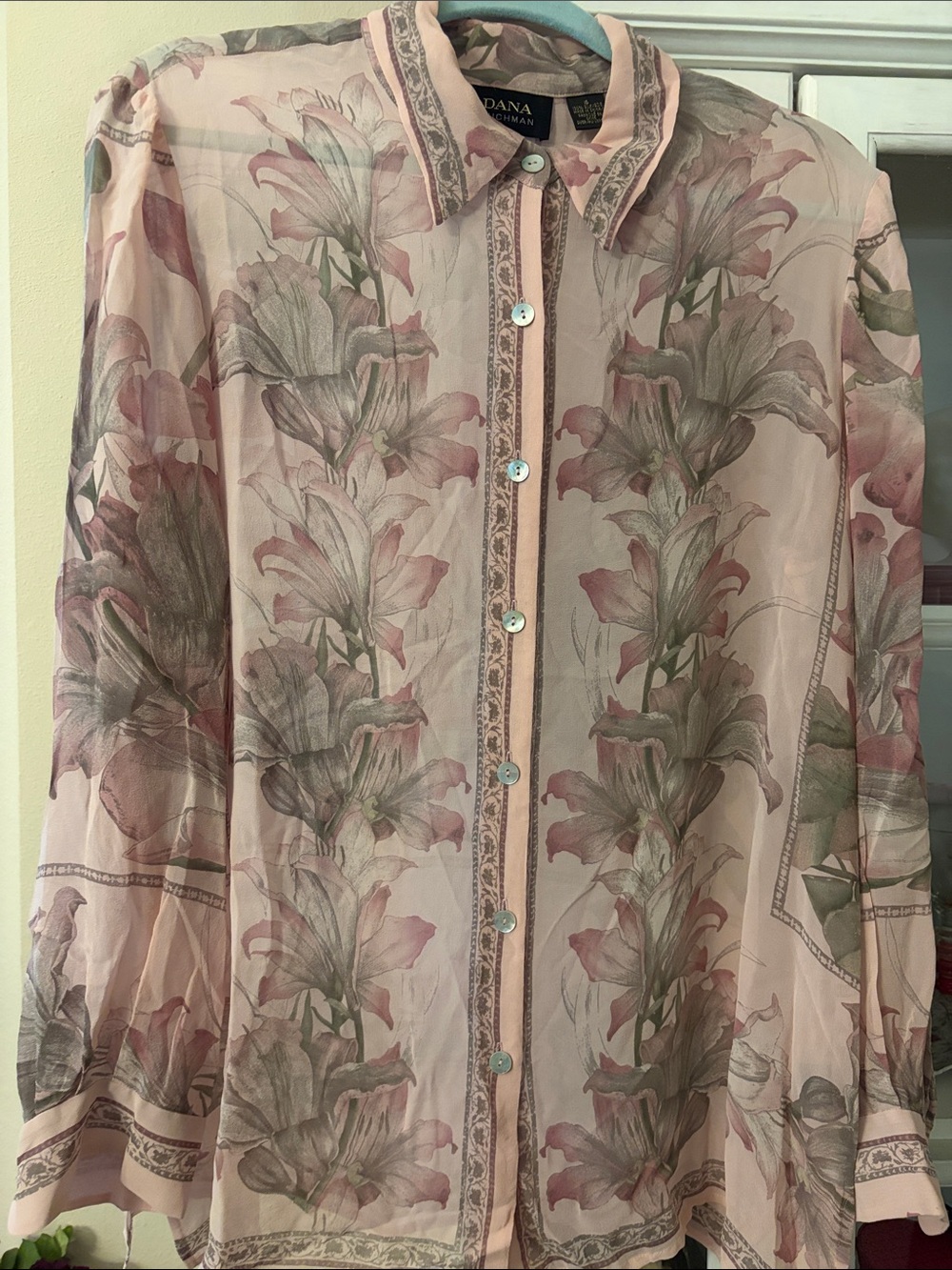 Dana Buchman Sheer Pink Floral Button-Down Shirt 100% silk size 16.
